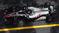 Romain Grosjean v tréninku v Monaku