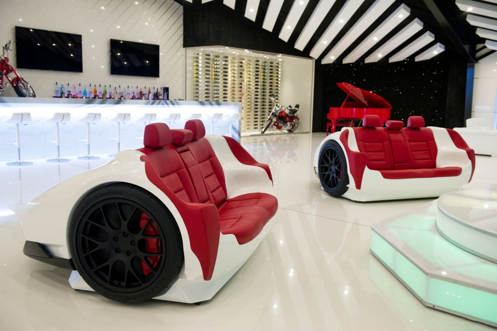 Stylová sedačka v designu Lamborghini Murcielago