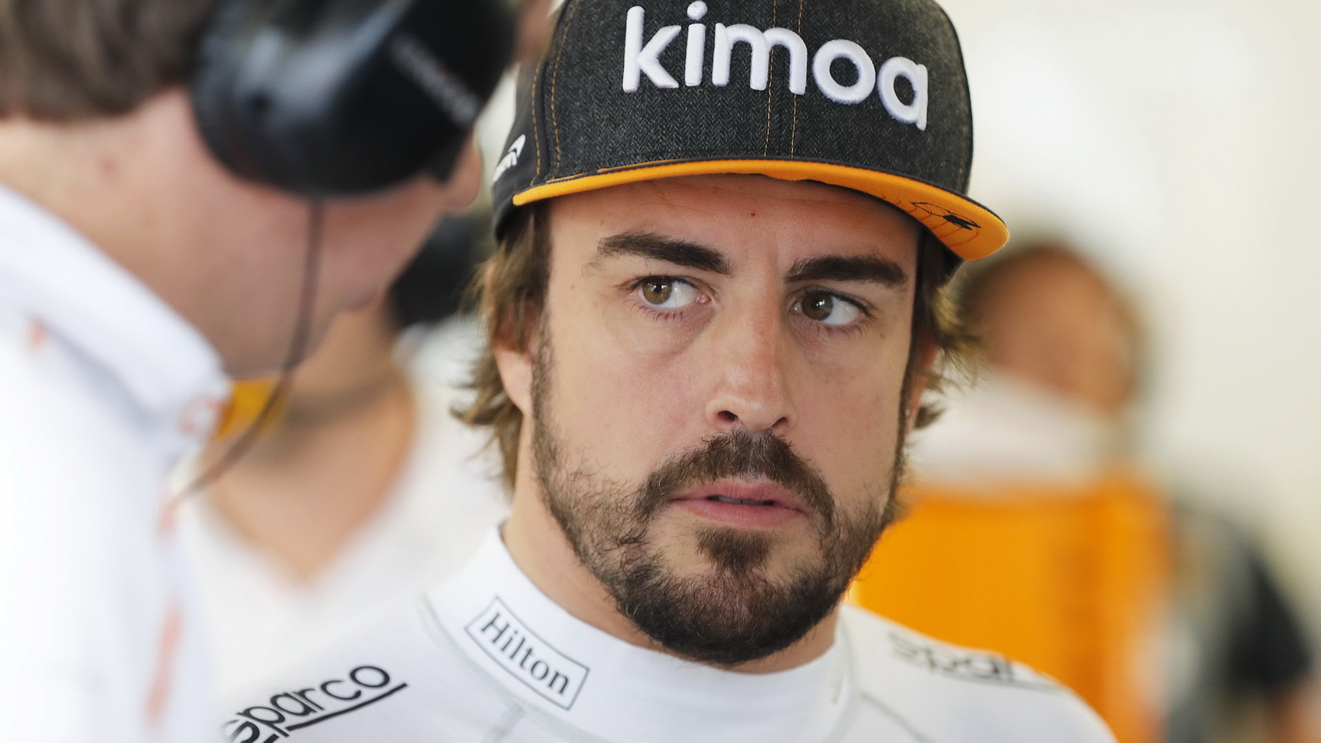 Fernando Alonso zkouší různé výzvy