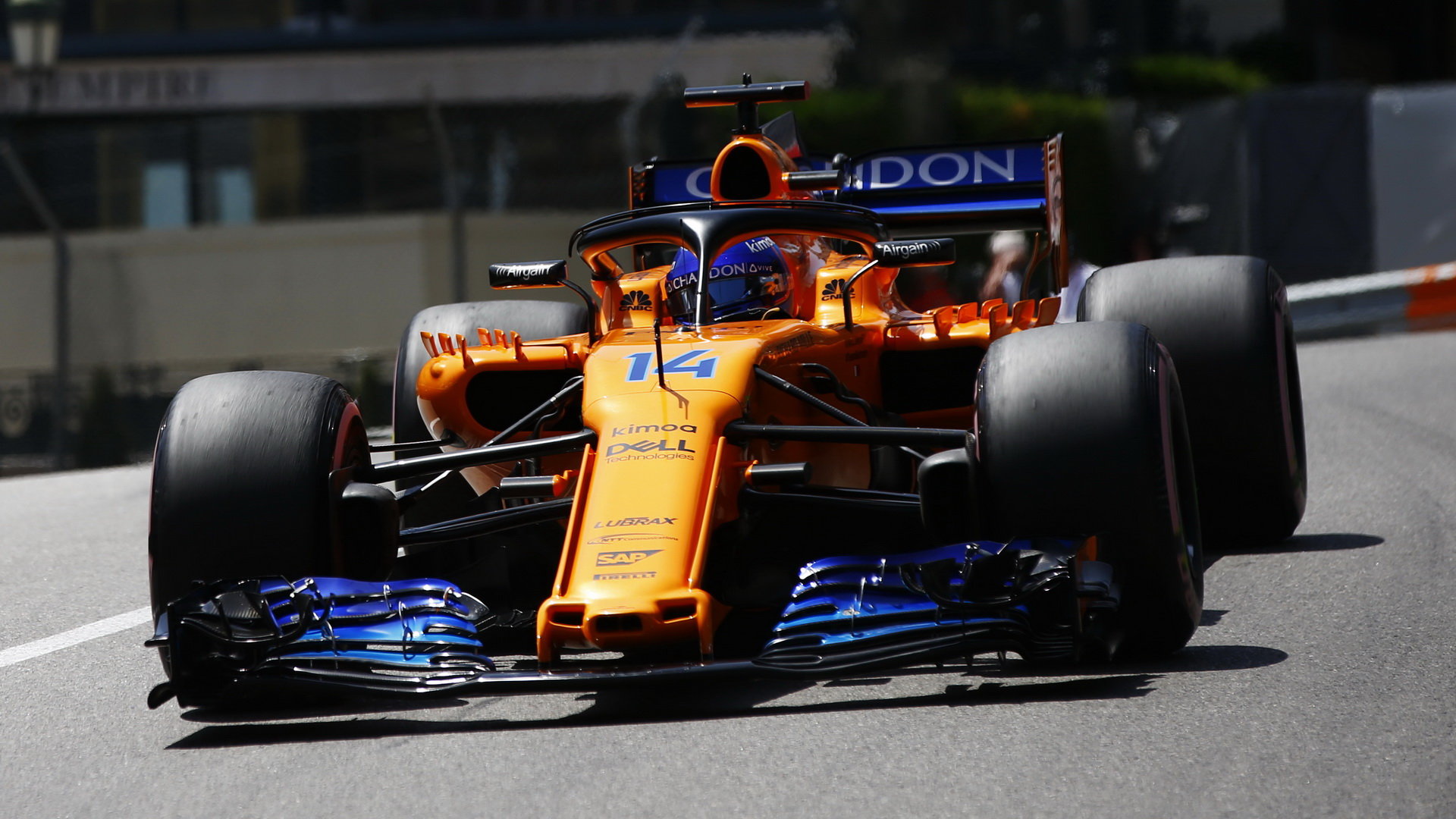 Fernando Alonso v kvalifikaci v Monaku