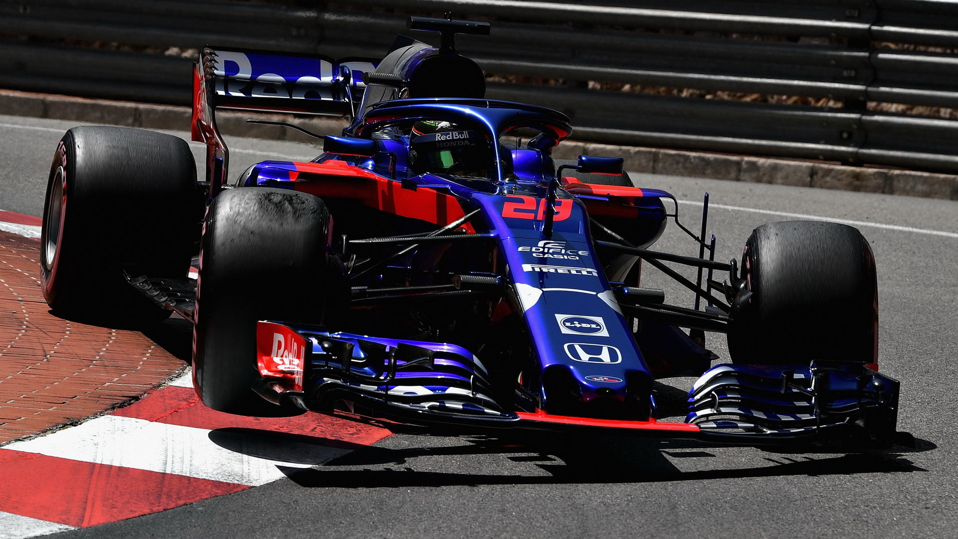 Brendon Hartley v kvalifikaci v Monaku