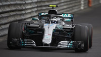 Valtteri Bottas počas závodu v Monaku