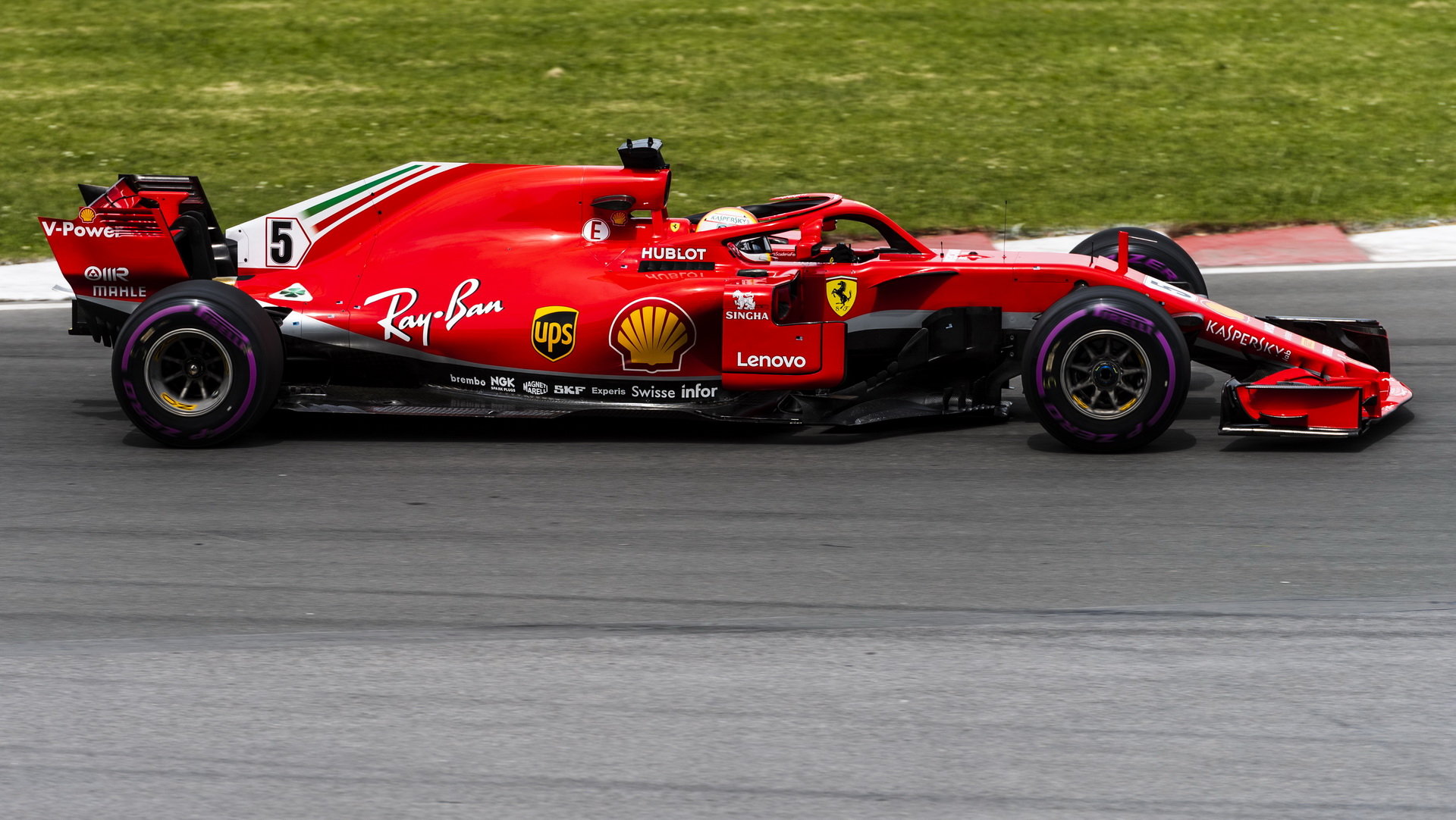 Ferrari bylo ve Velké ceně Kanady znatelně rychlejší než Mercedes