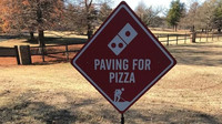 Společnost Domino's Pizza se pustila do masivních oprav výmolů
