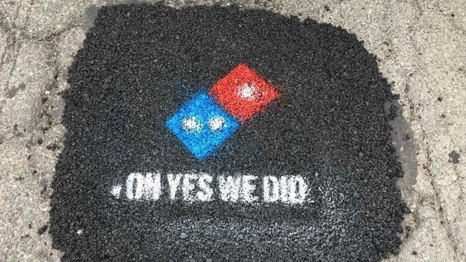 Společnost Domino's Pizza se pustila do masivních oprav výmolů