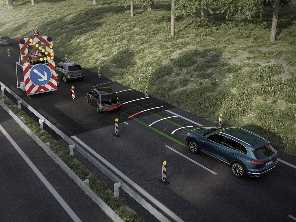 Volkswagen Touareg a „Asistent pro jízdu v dopravní koloně“