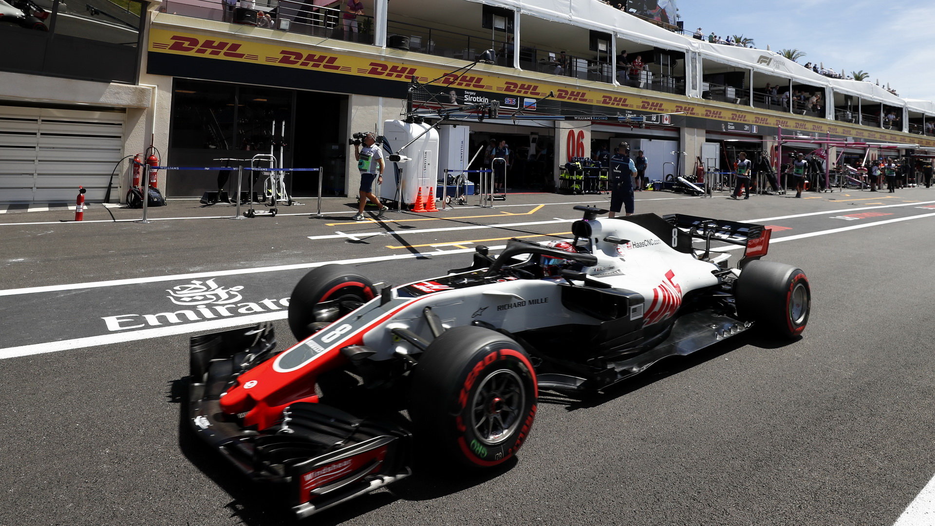 Romain Grosjean se dopustil chyb, nebýt kterých by tým již mohl okupovat čtvrtou příčku mezi konstruktéry