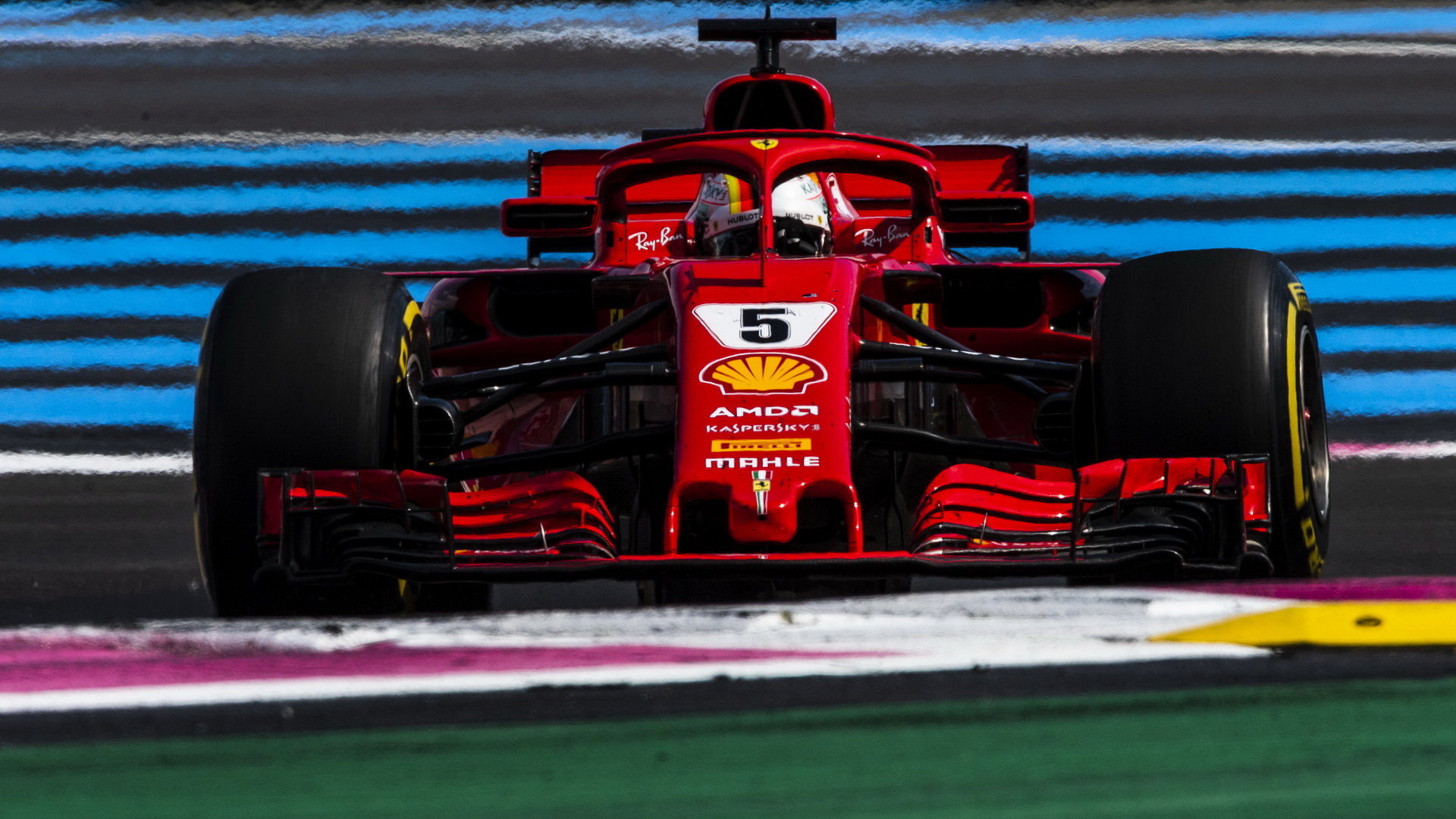 Sebastian Vettel v závodě ve Francii