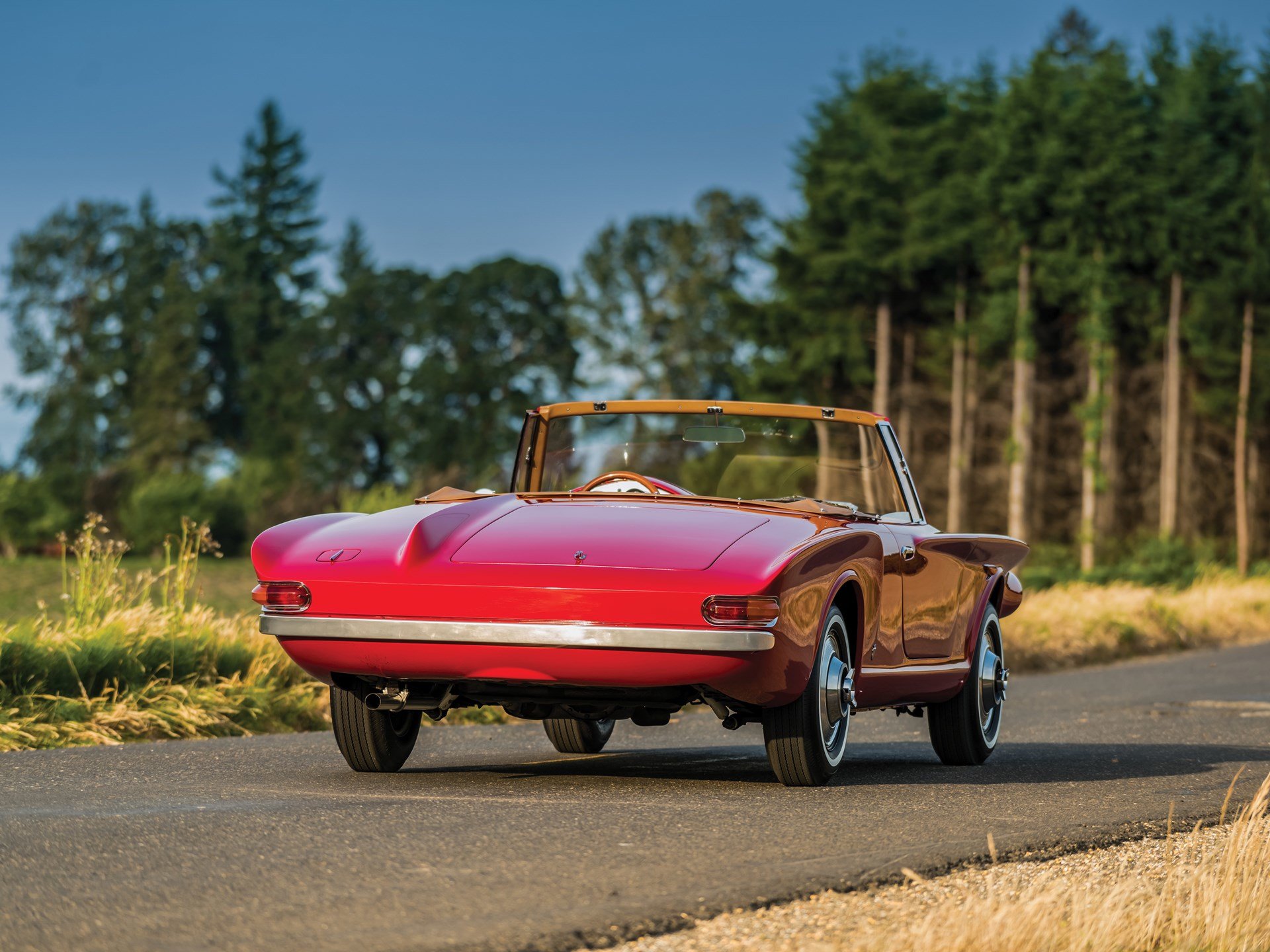 Plymouth Asimmetrica z roku 1961 je naprostý unikát, na jehož designu se podílela Carrozzeria Ghia