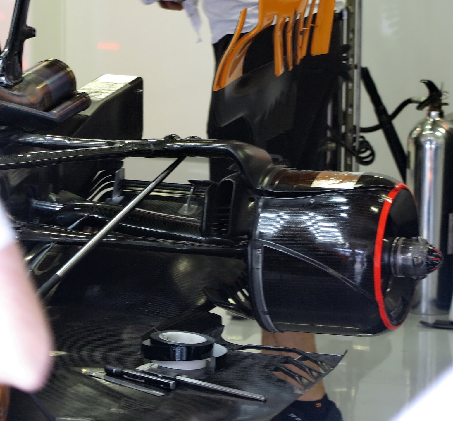 Detail vozu McLaren v 1.tréninku v Rakousku
