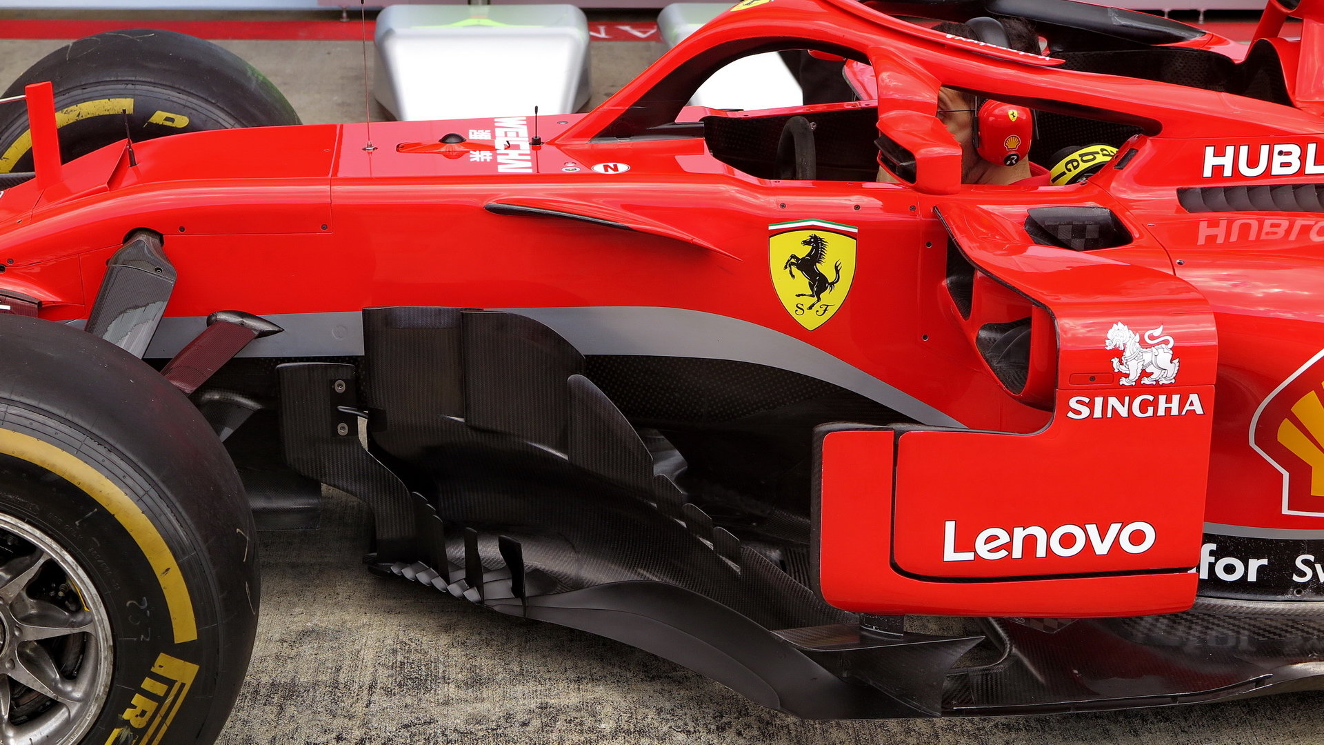 Detal vozu Ferrari při 3. sobotním tréninku v Rakousku