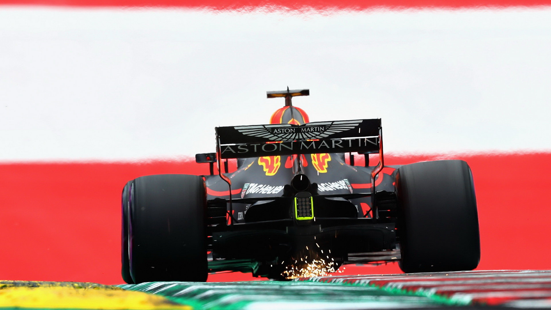 Daniel Ricciardo jiskříl v kvalifikaci v Rakousku
