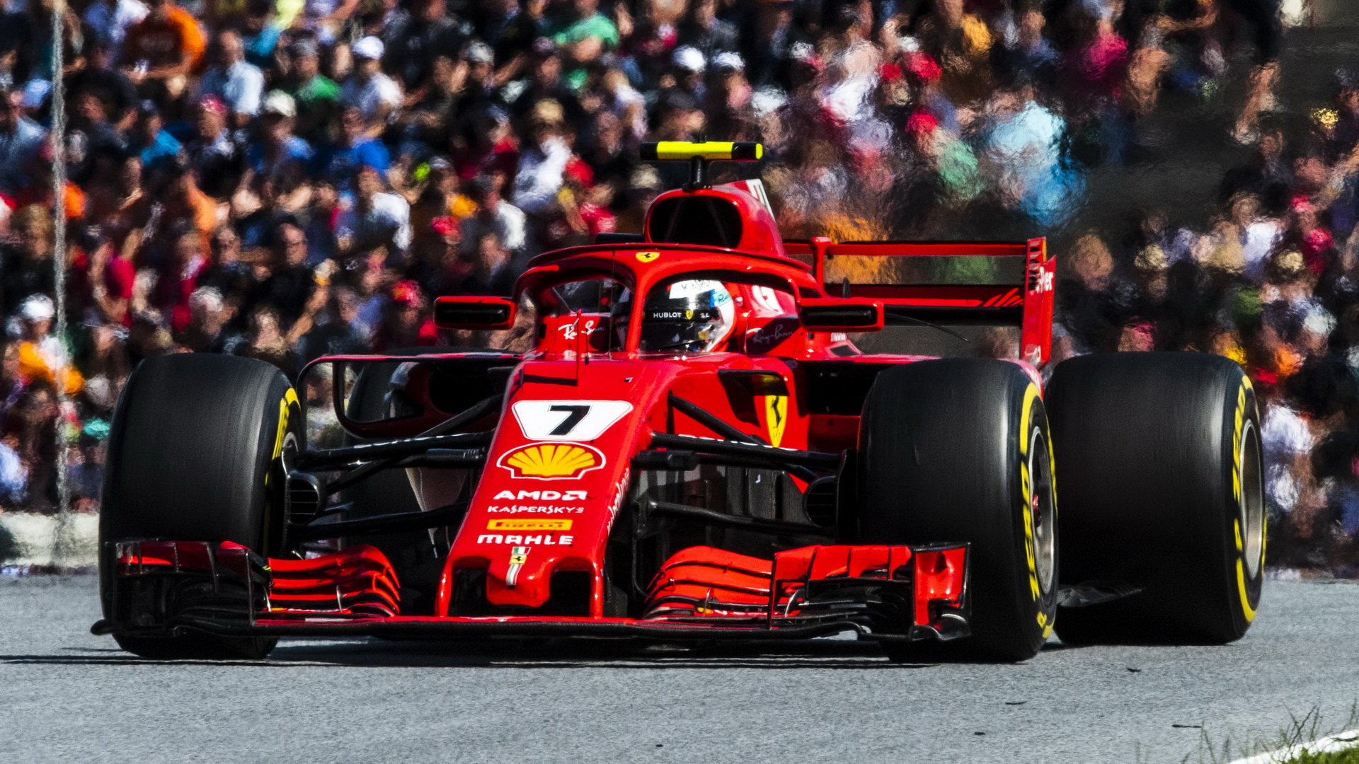 Kimi Räikkönen s použitím DRS v závodě v Rakousku