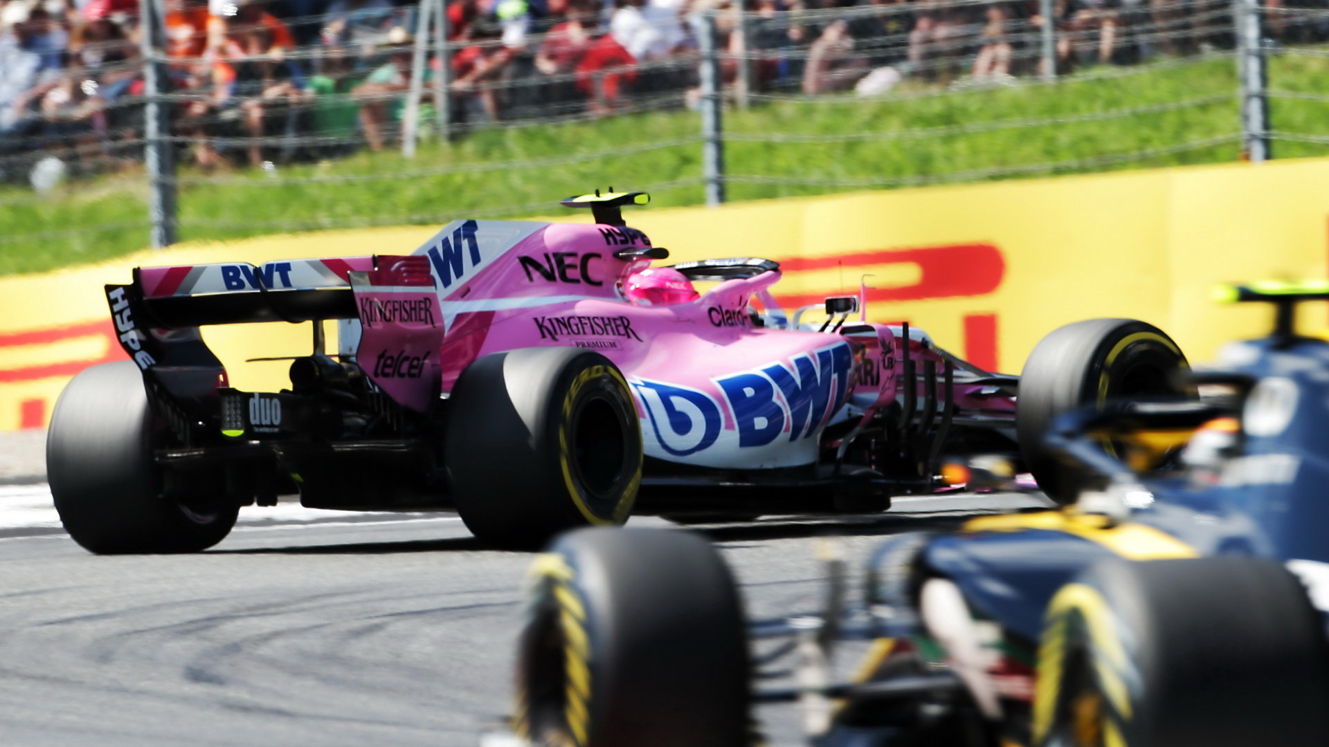 Esteban Ocon v závodě v Rakousku