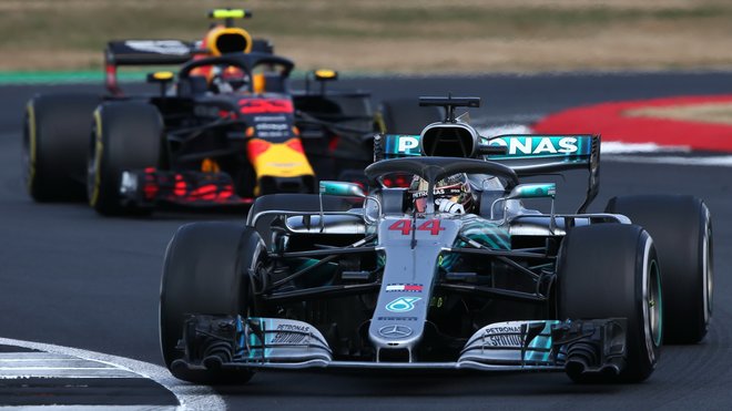 Lewis Hamilton si kromě vítězství připsal také další nejrychlejší kolo závodu