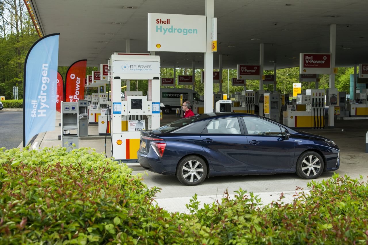Toyota Mirai je také poháněna palivovými články