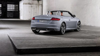 Audi TT dostala pro rok 2019 facelift, který přináší drobné úpravy designu a hlavně řadu nových prvků standardní výbavy