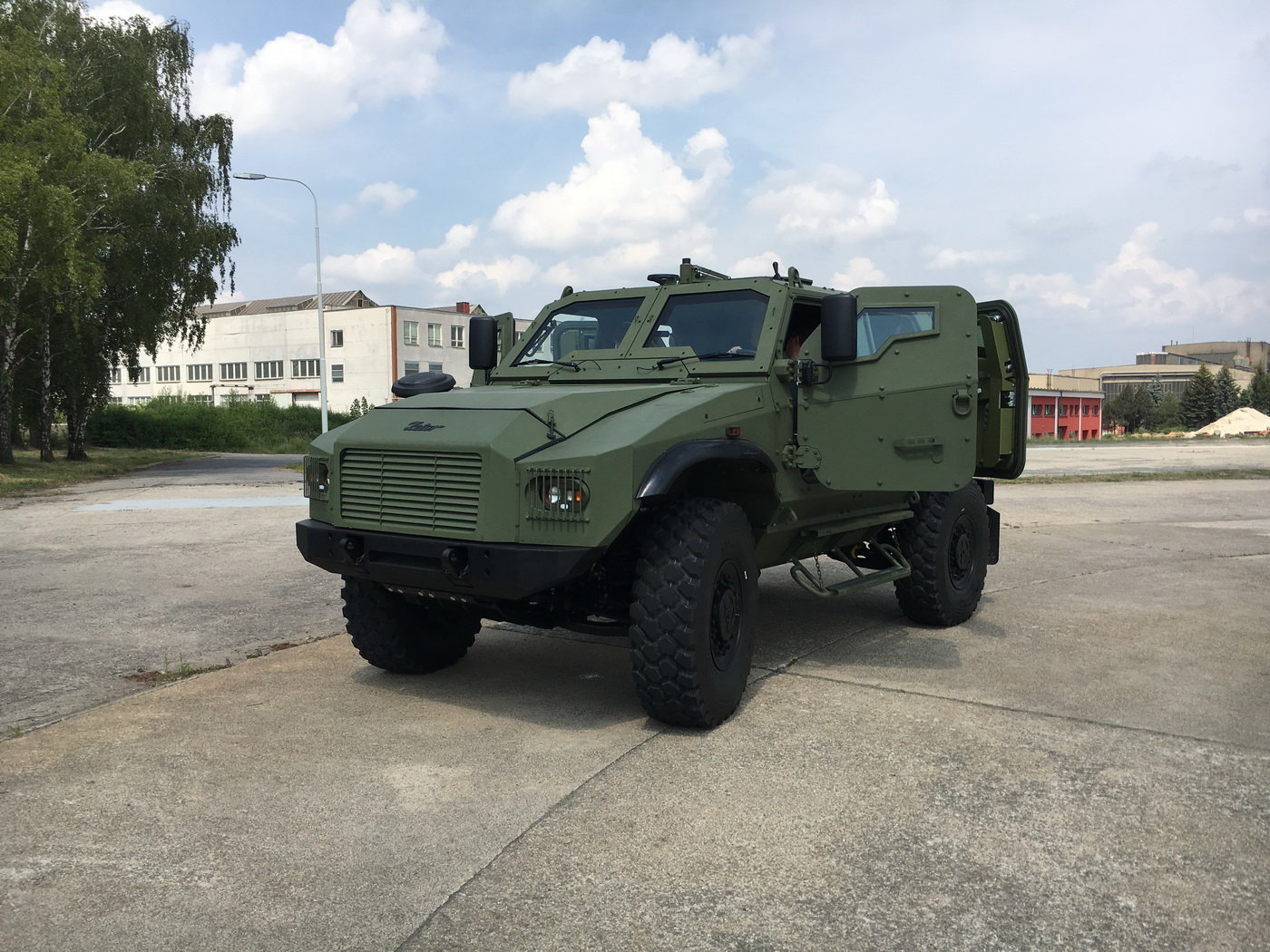 Nové taktické obranné vozidlo 4x4 Zetor GERLACH