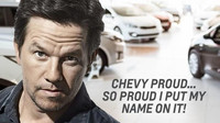 Herec Mark Wahlberg se pustil do prodeje automobilů Chevrolet
