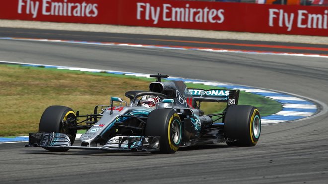 Lewis Hamilton opět vítězný