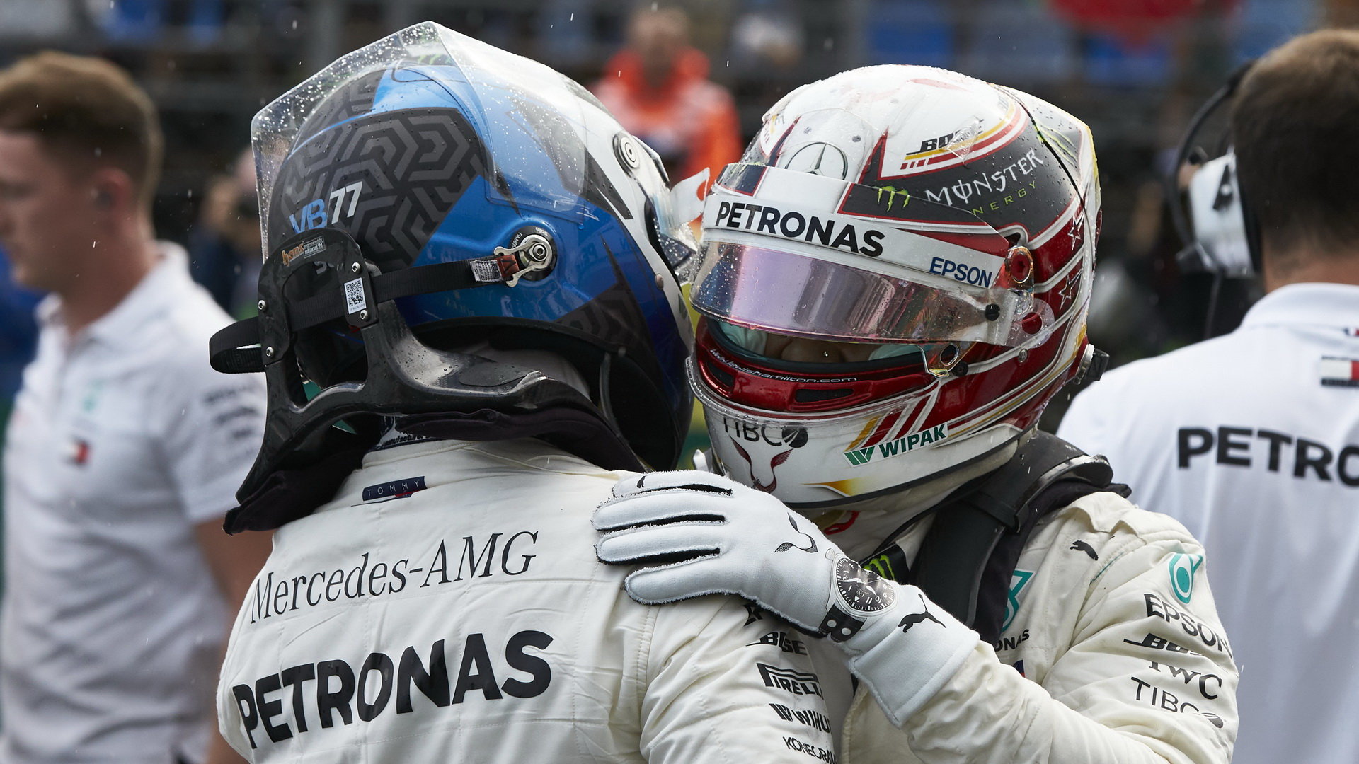 Lewis Hamilton a Valtteri Bottas po náročené kvalifikaci v Maďarsku