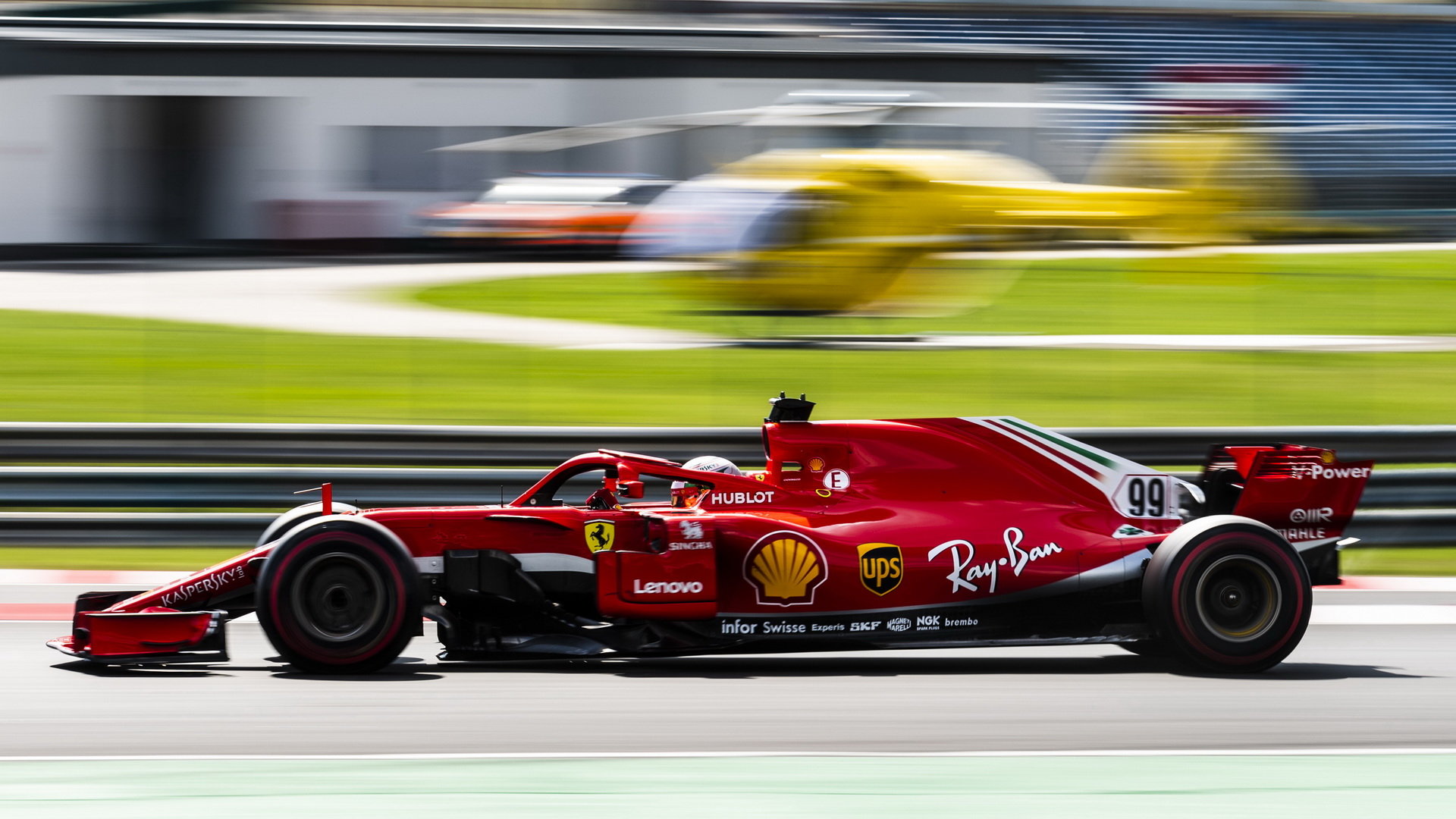 Ferrari dosáhlo se svou pohonnou jednotou velkého pokroku, v oblasti výkonu už předčí i dříve dominantní Mercedes