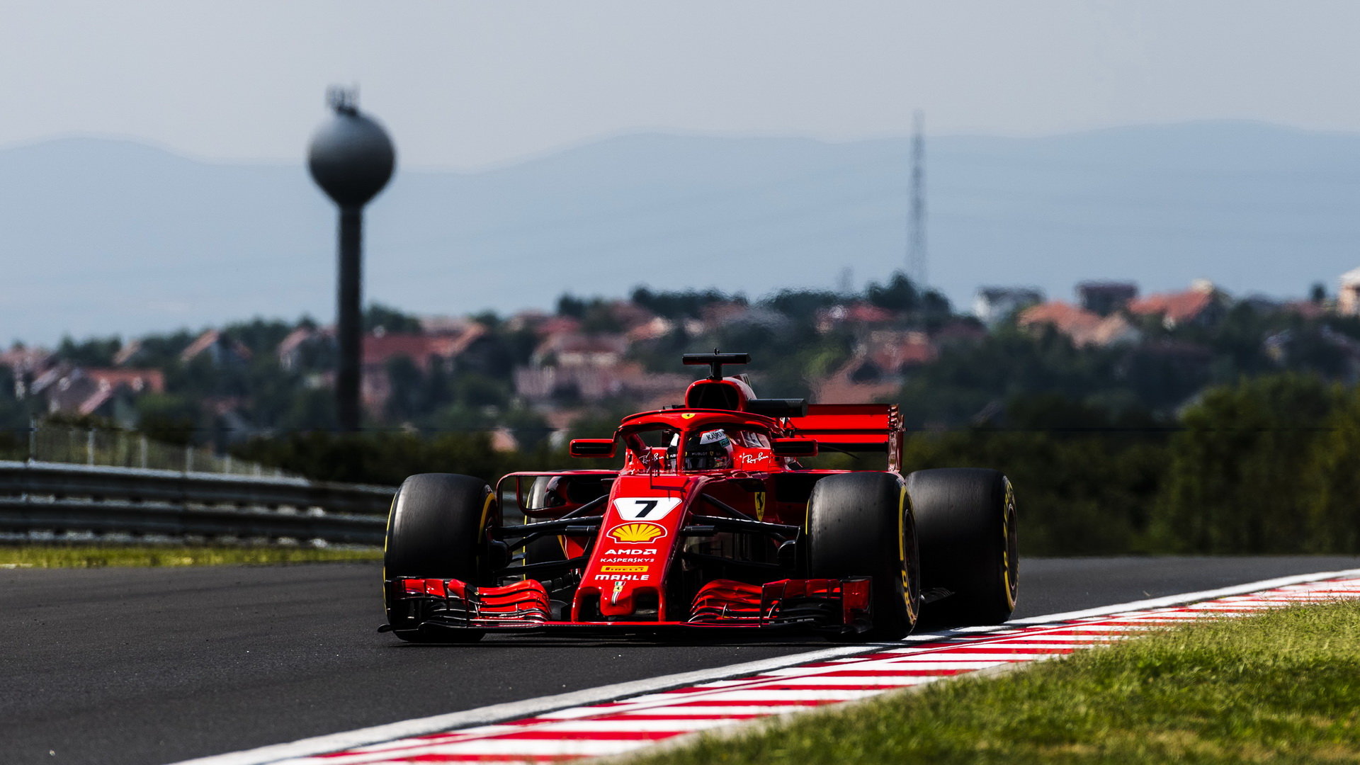 Kimi Räikkönen při sezónních testech v Maďarsku
