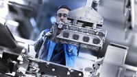 Montáž prvních motorů V8 pro BMW M850i xDrive Coupé