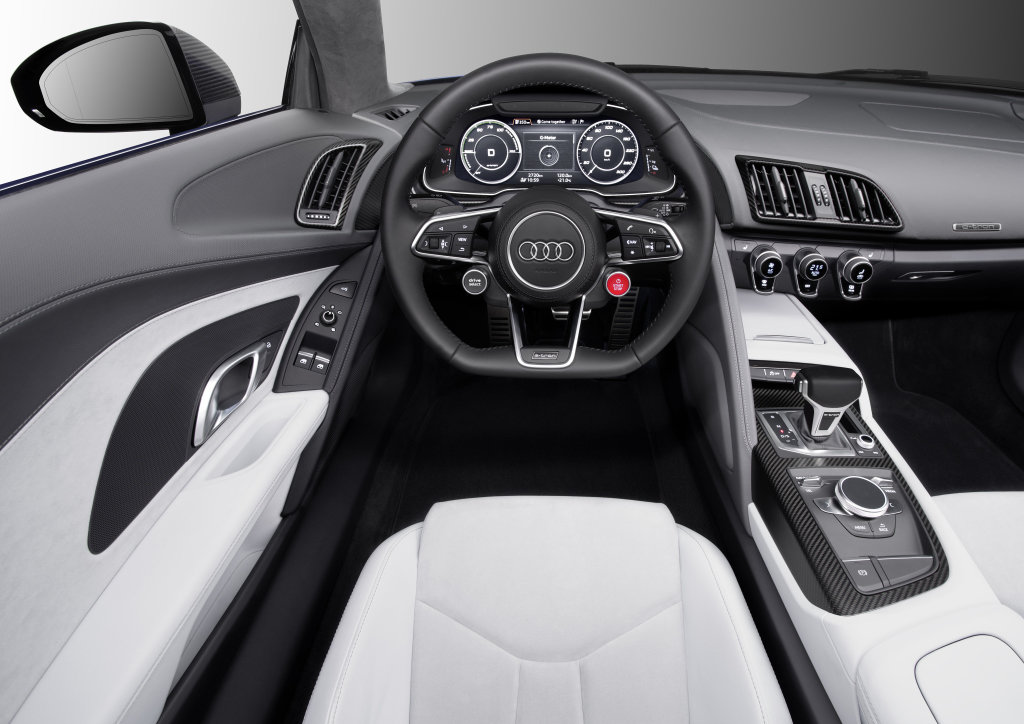 Interiér: Audi R8 E-Tron