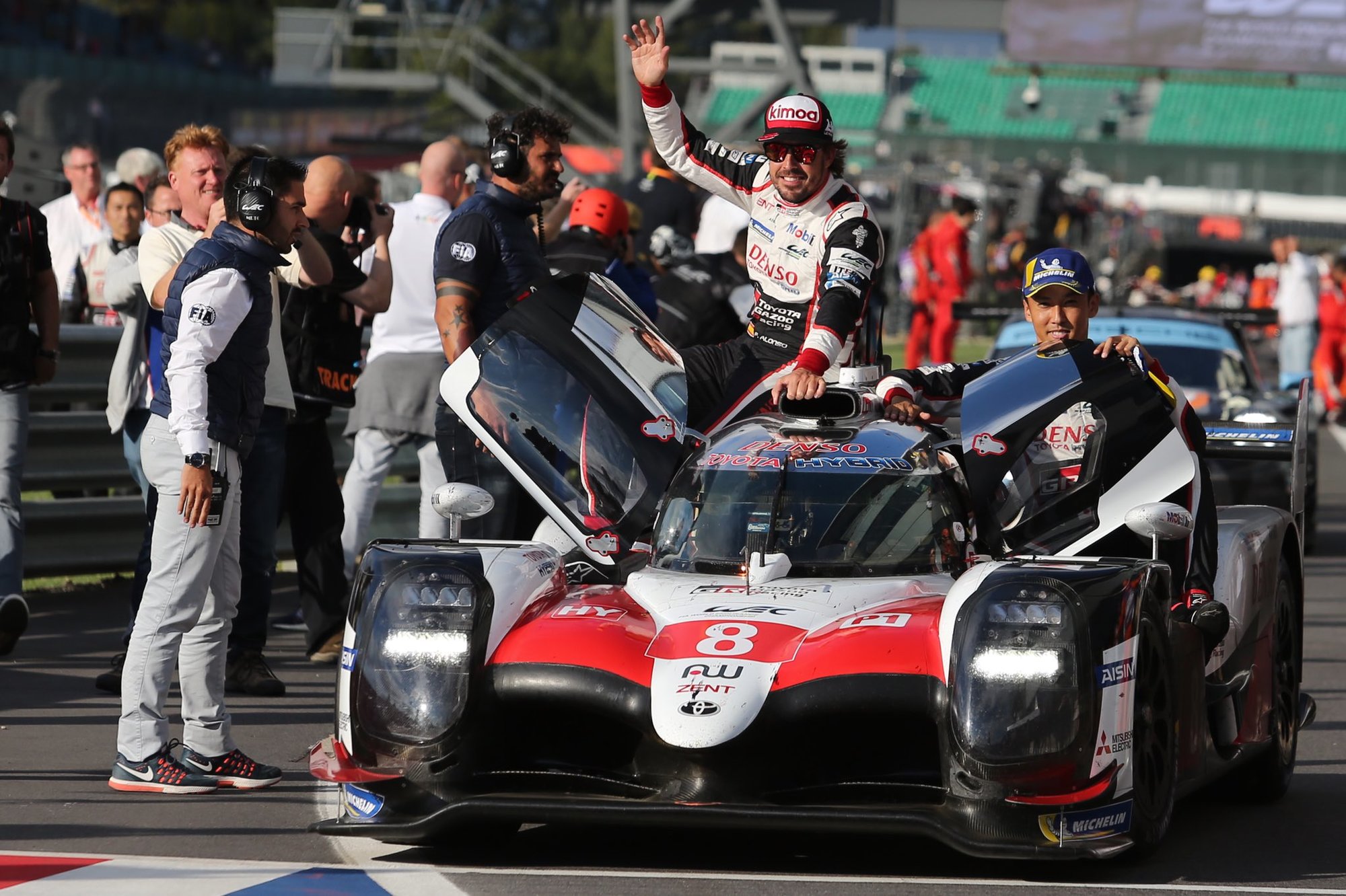 Fernando Alonso se s Toyotou dočkal v Silverstone dalšího vítězství