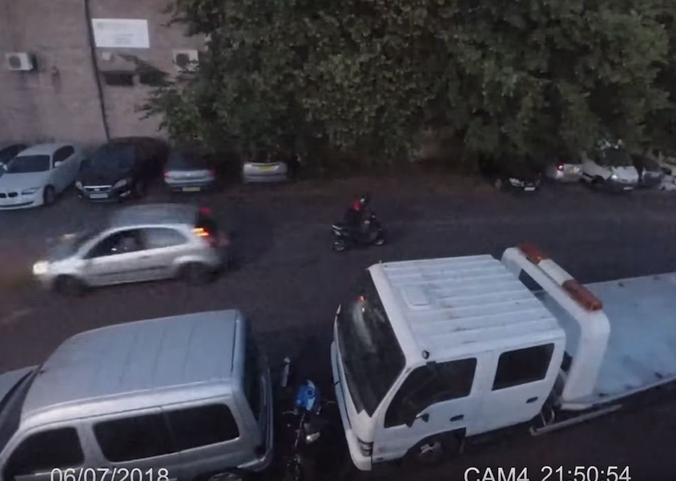 Pokus o krádež motocyklu skončil pro zloděje fiaskem