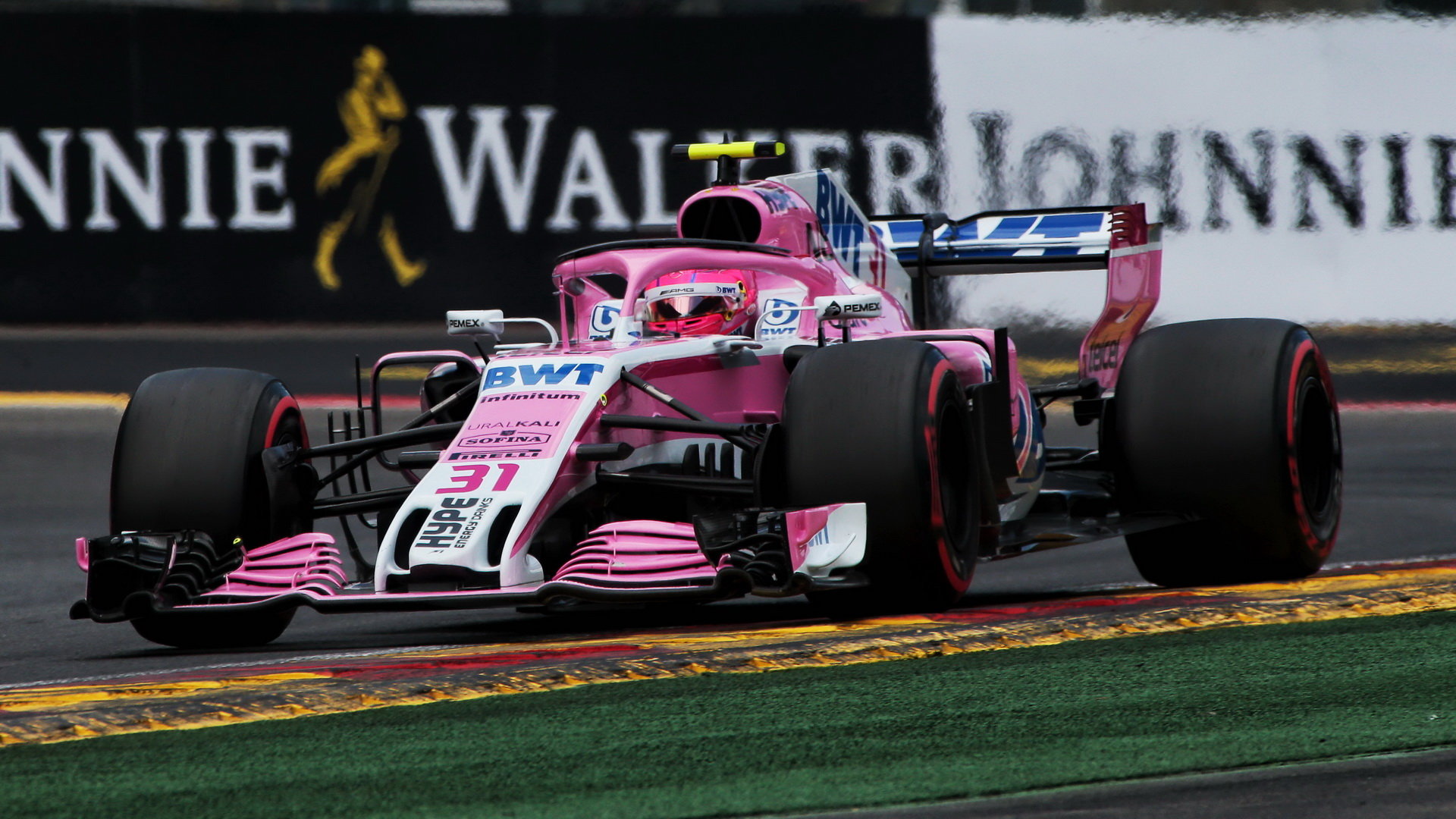 Esteban Ocon v kvalifikaci v Belgii