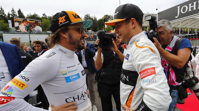Fernando Alonso a Stoffel Vandoorne před závodem v Belgii