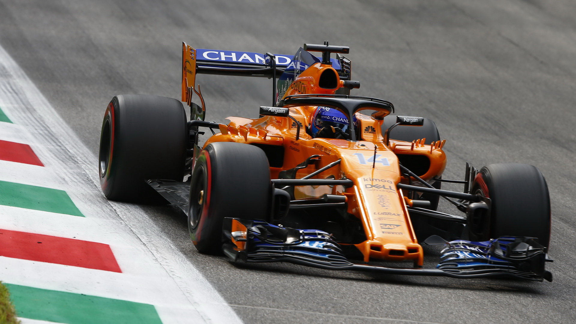 Fernando Alonso s McLarenem MCL33 v Monze