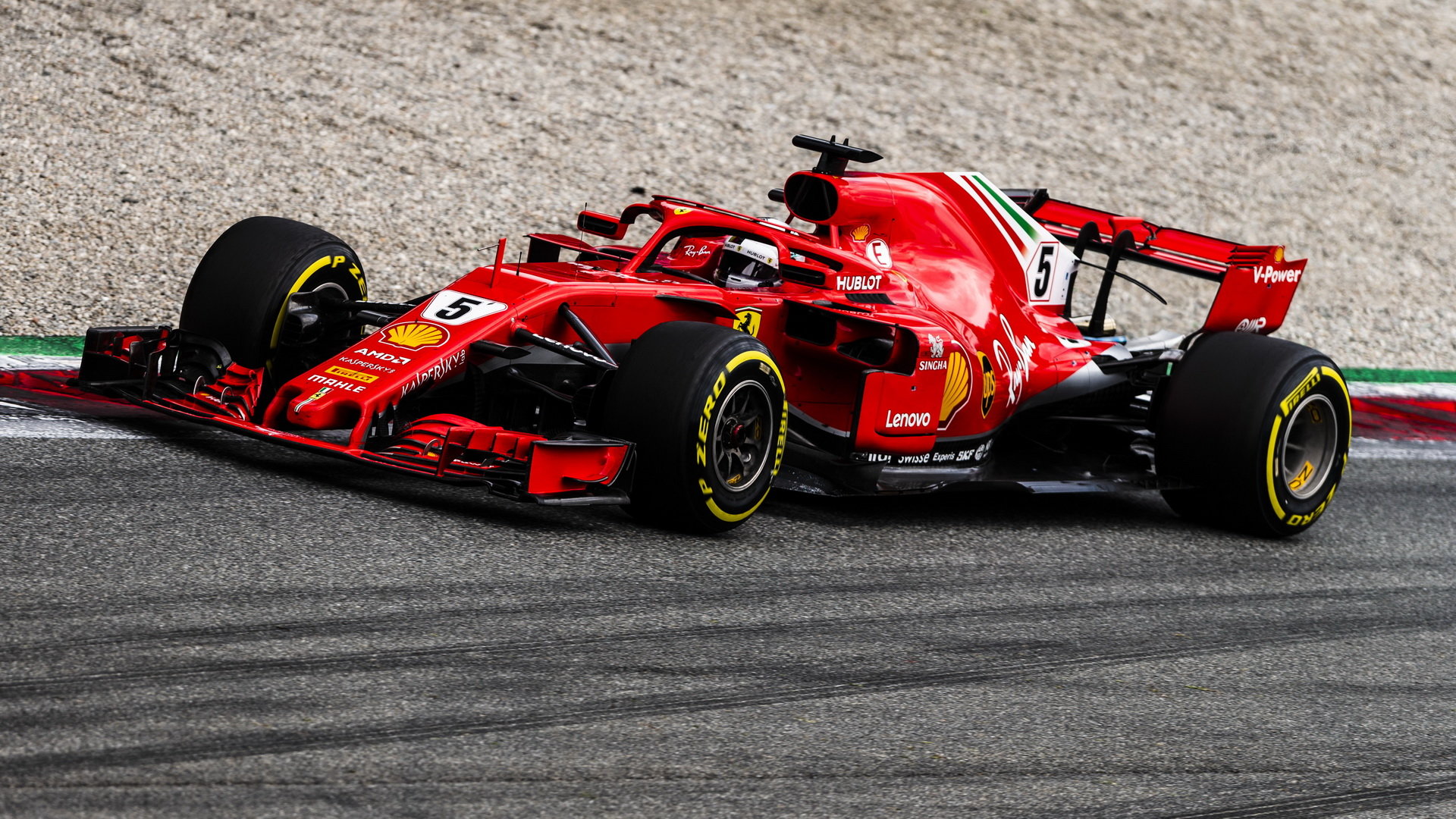 Sebastian Vettel v závodě v Monze