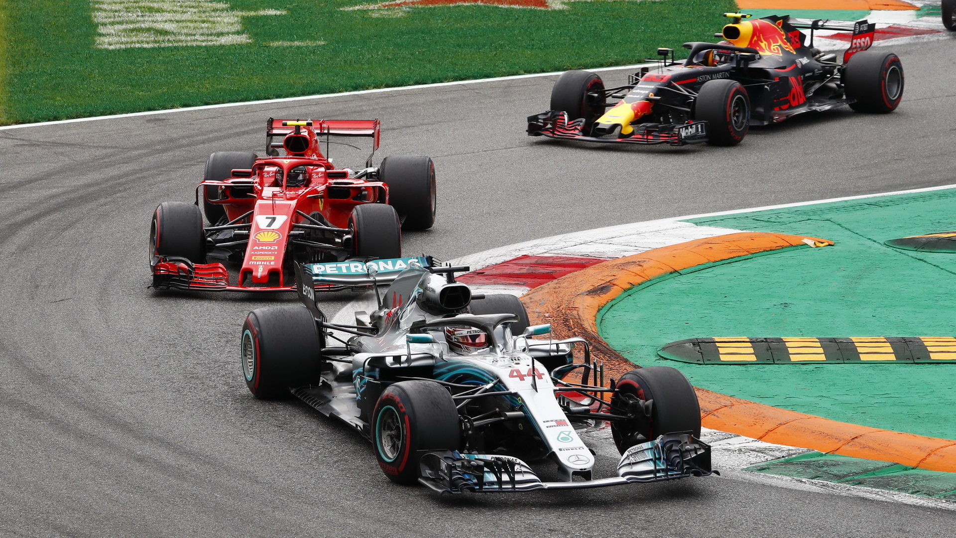 Lewis Hamilton v Mozne už před Kimim Räikkönenem