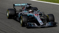 Lewis Hamilton v závodě v Monze