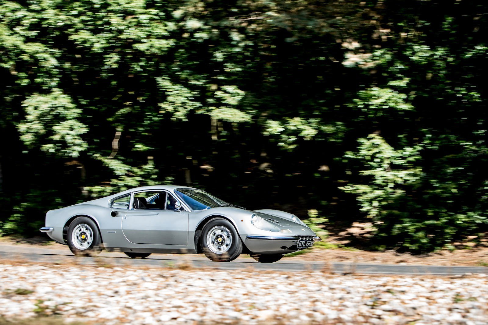 Ferrari 246 GT Dino, ve kterém během evropských turné cestoval Keith Richards z Rolling Stones