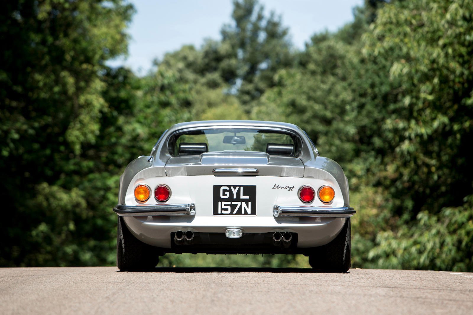 Ferrari 246 GT Dino, ve kterém během evropských turné cestoval Keith Richards z Rolling Stones