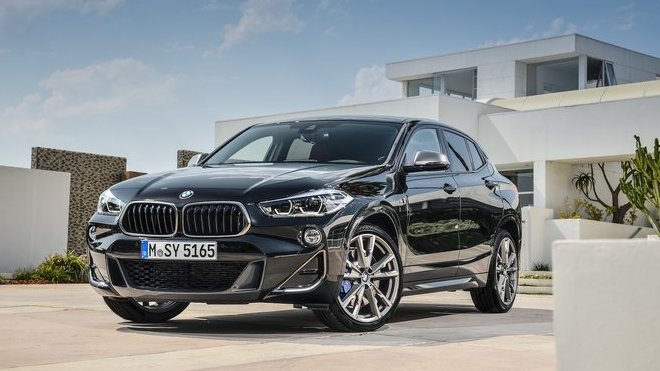 Nové BMW X2 M35i: Vrcholná verze nabízí dynamické jízdní vlastnosti a vzrušující design, kterým upoutá na první pohled.