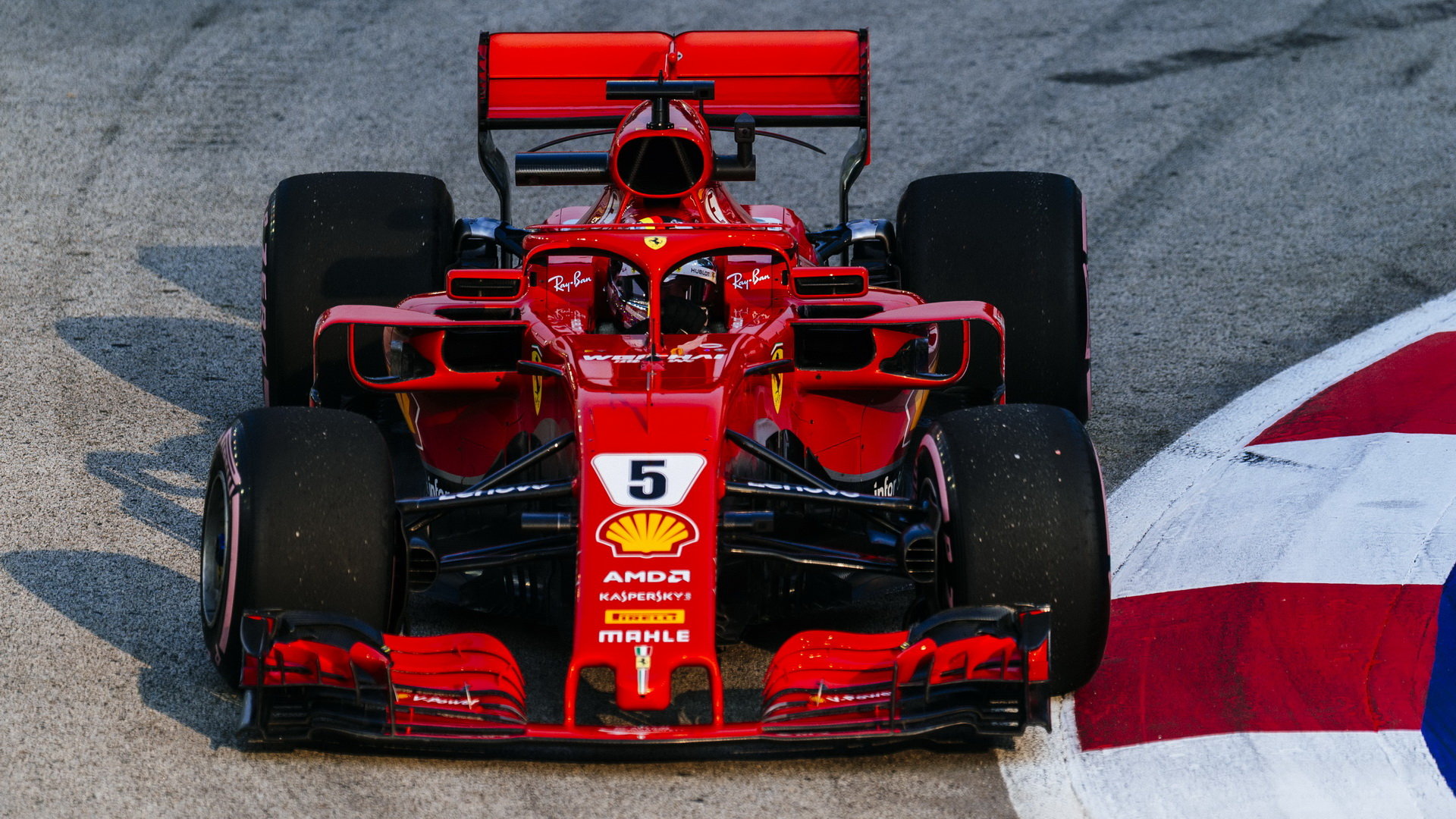 Sebastian Vettel odjížděl ze Singapuru hodně zklamaný, náskok Hamiltona nestáhnul