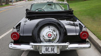 Ford Thunderbird, který mezi lety 1955 až 1962 vlastnila Marilyn Monroe