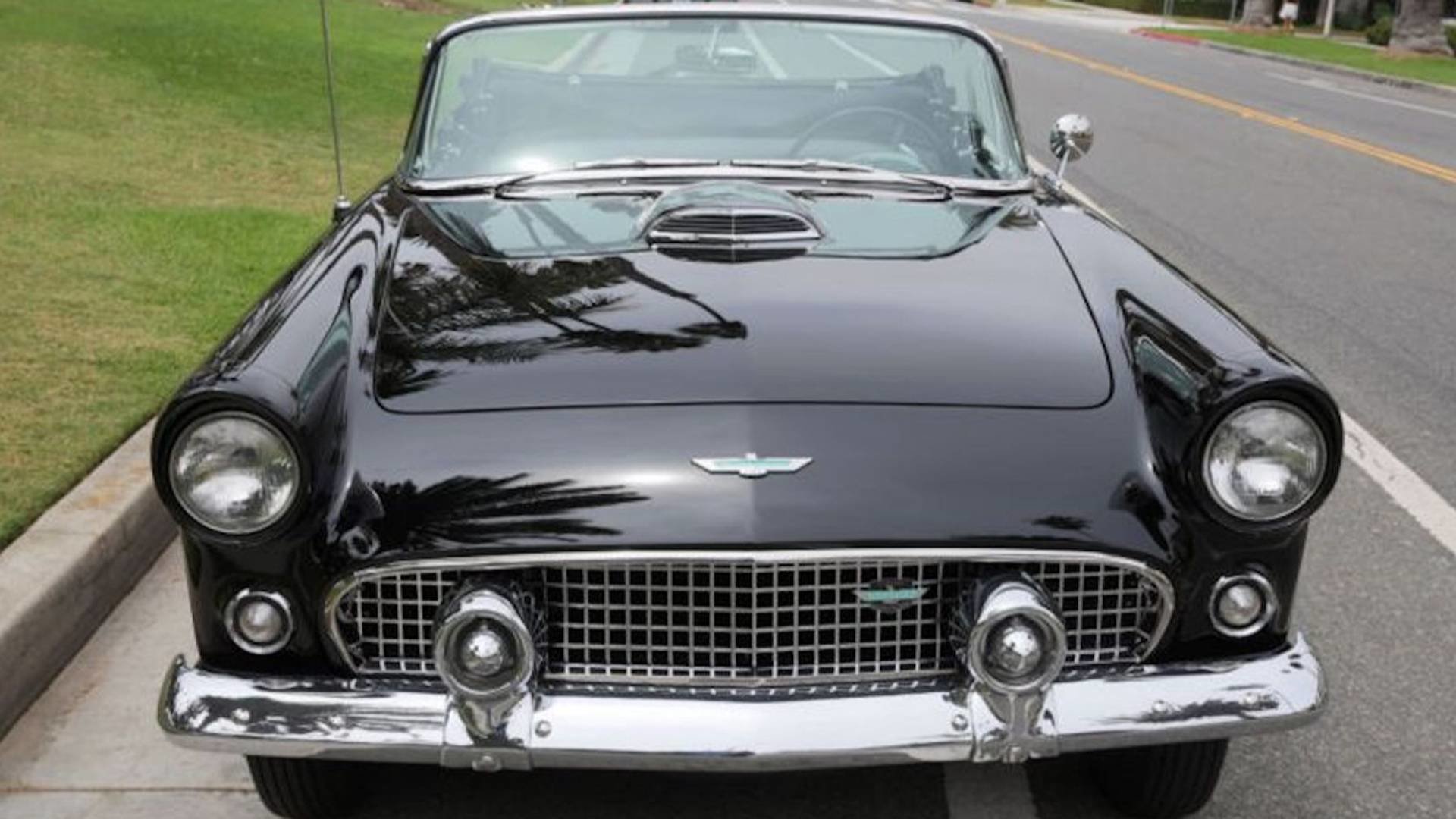 Ford Thunderbird, který mezi lety 1955 až 1962 vlastnila Marilyn Monroe