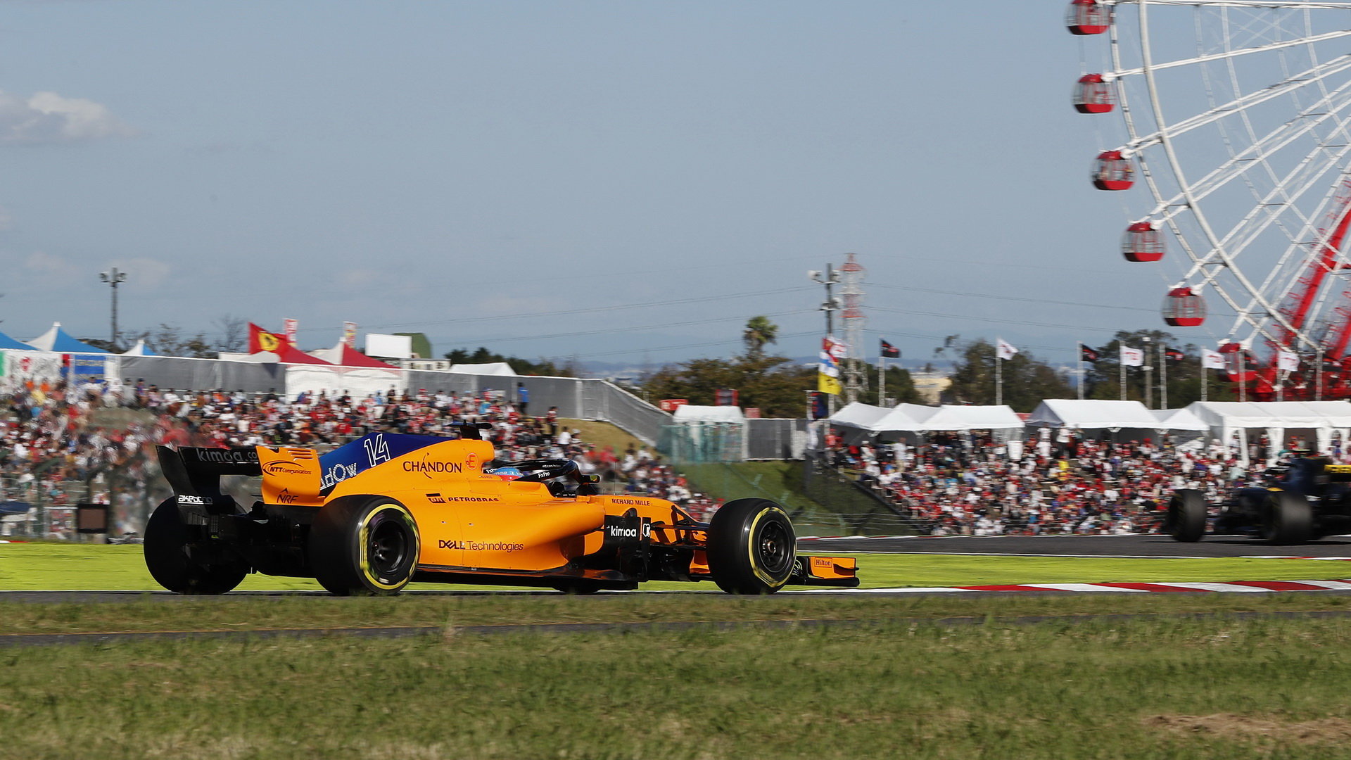 Fernando Alonso v závodě v Japonsku