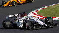 Marcus Ericsson v závodě v Japonsku