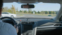 Ford zkoumá možnosti průjezdu křižovatek bez semaforů