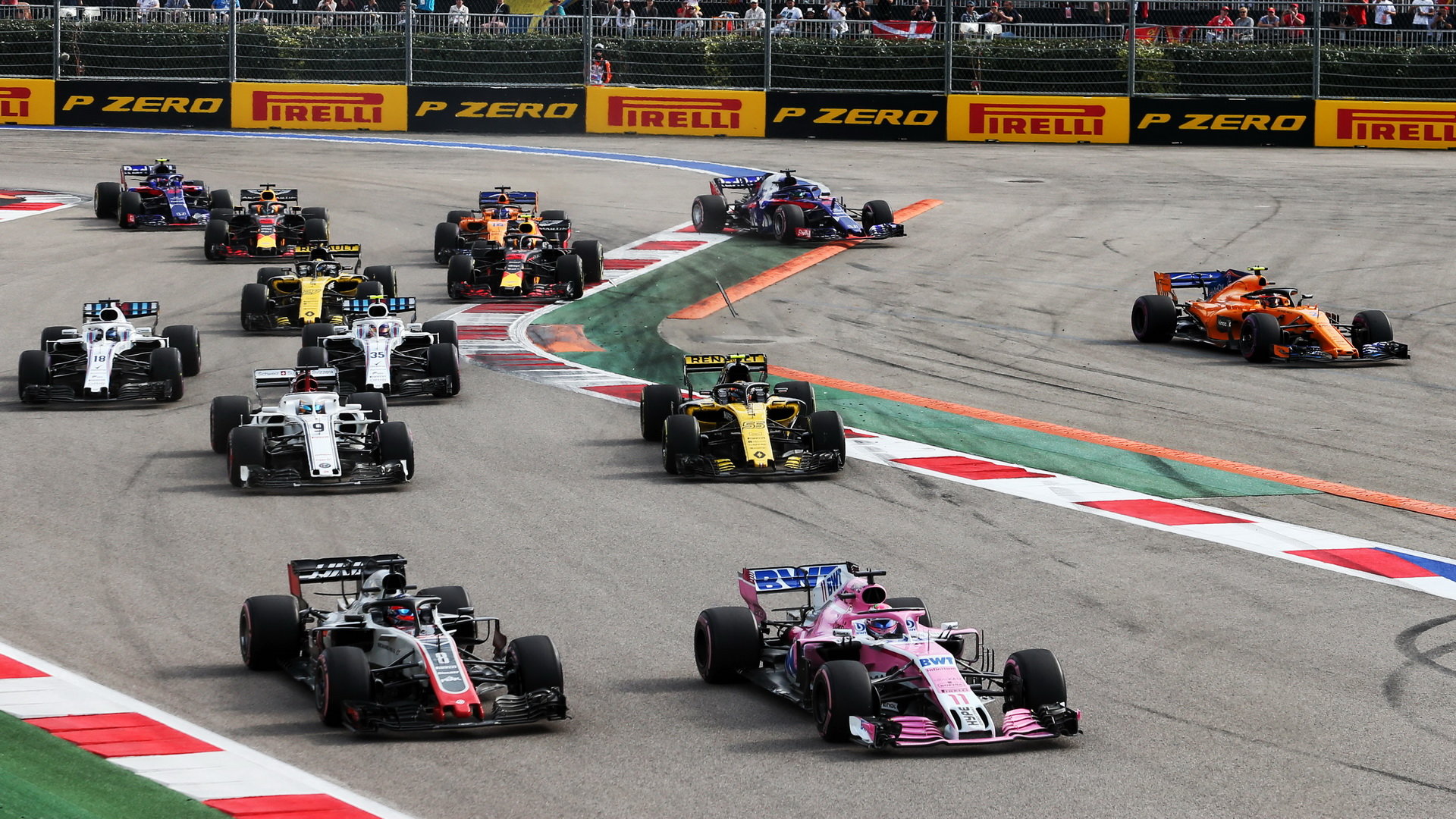 Haas a Force India jsou mimo trať nesmiřitelnými soupeři