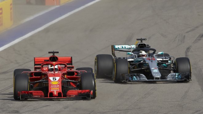 Ruský souboj Vettela s Hamiltonem