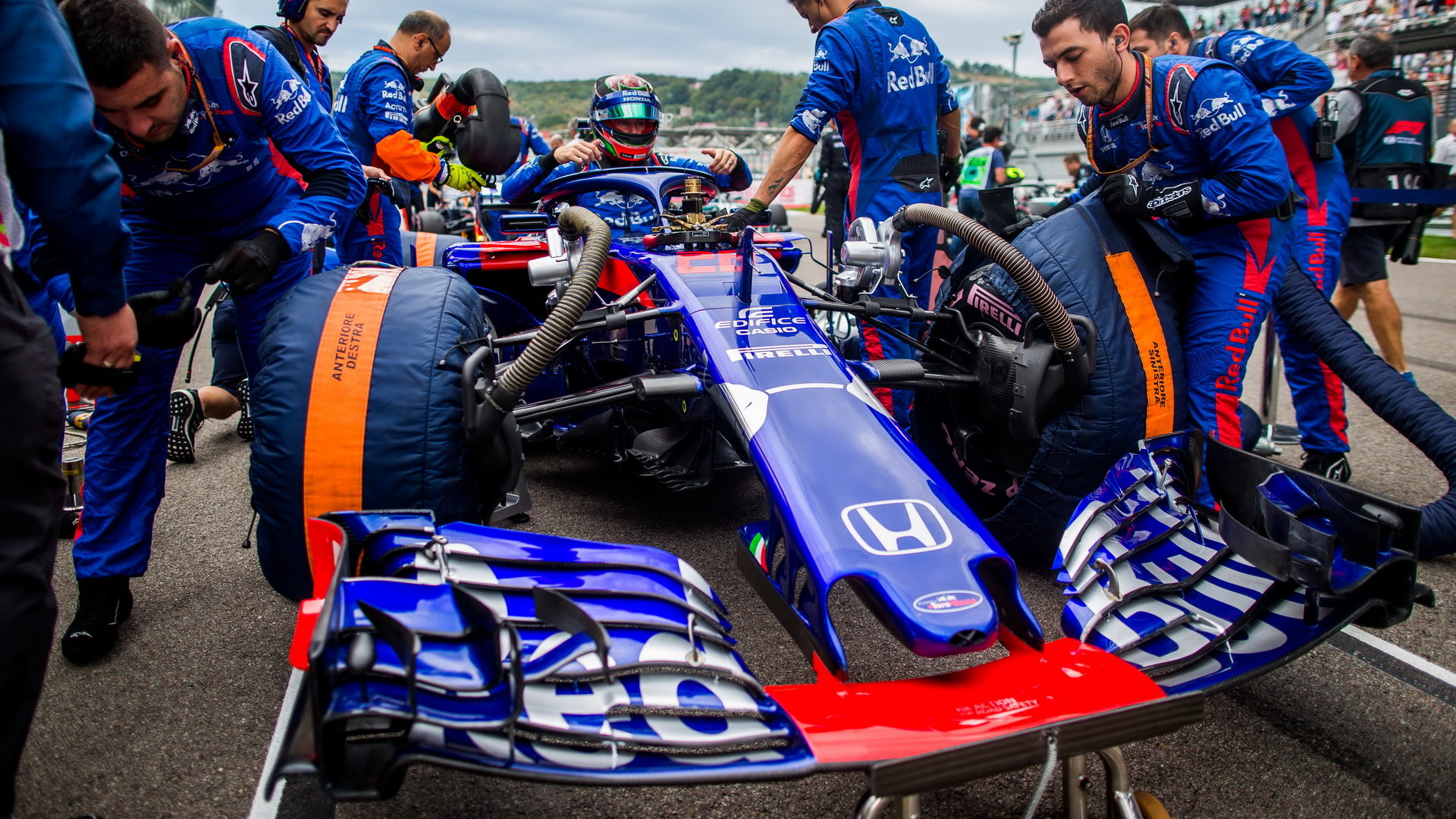 Brendon Hartley před závodem v Rusku