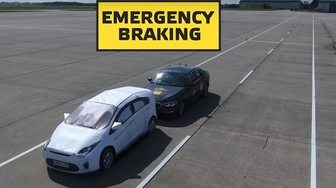 Řidiči přeceňují schopnosti asistenčních systémů, na jejich nedokonalost poukazuje i Euro NCAP